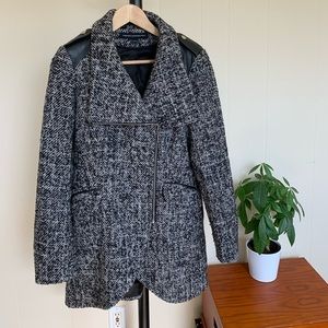 French Connection Fitted Tweed Coat w/ leather s8